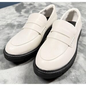 A New Day Shoes Womens Size 8.5 White Loafer Flats Chunky Lug Sole Slip On